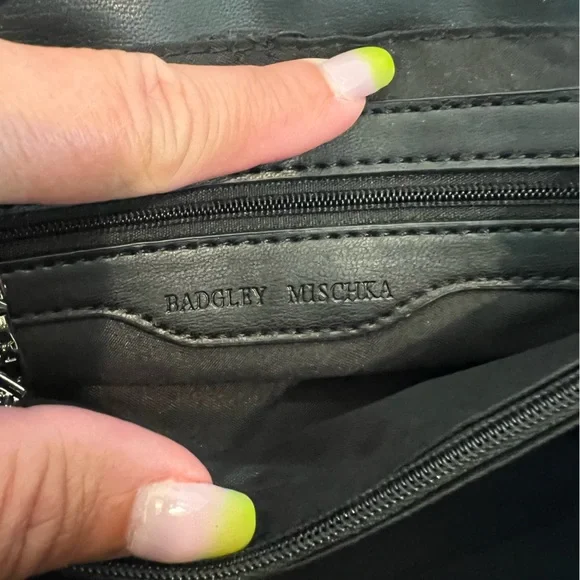 Badgley Mischka Women’s Mini Chevron Crossbody Bag Black Quilted Faux Leather - Picture 14 of 16